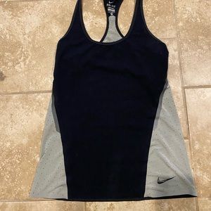 Nike tank xs